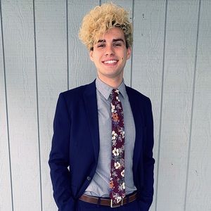 Meet your Posher, Connor